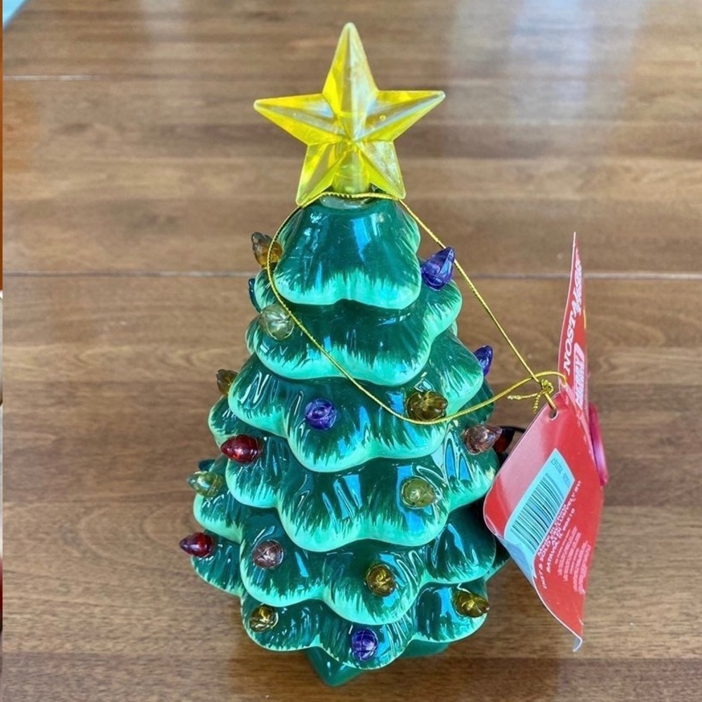 Merry Moments Nostalgic Christmas Tree